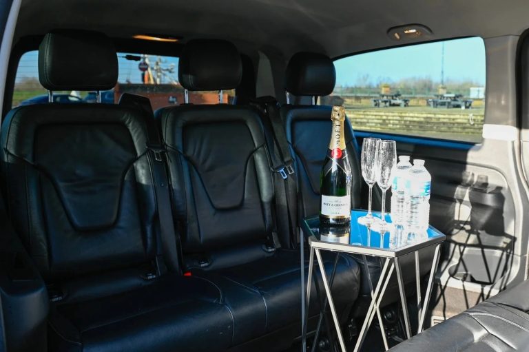Smooth wheels, clear routes: Kings Lynn transfers done right