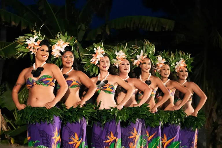 Sunlit Nights and Culture: Hawaiian Luau Oahu Experiences