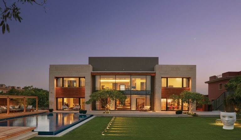 Tailored luxury spaces through a discerning designer