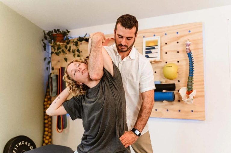 Relief in Reach Chiropractic care for chronic pain