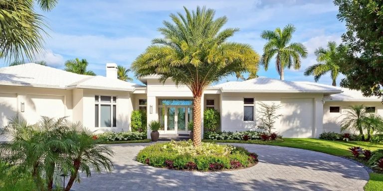 Smart irrigation and lawn care for Naples properties
